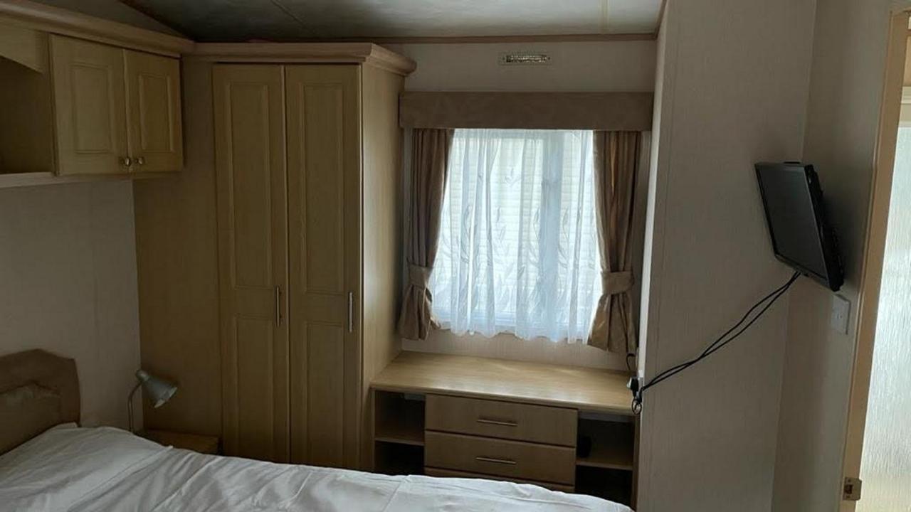 Mudeford Beach Lodge Luaran gambar